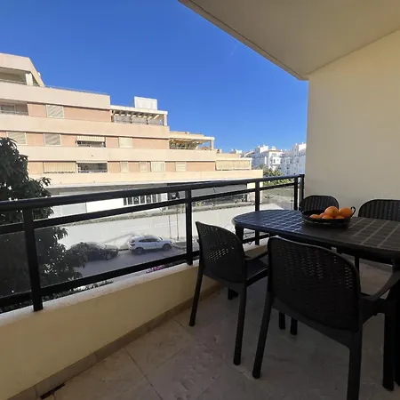 Apartamento With Pool, Tennis & Gym By Homing *