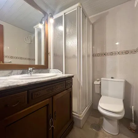Apartment With Pool, Tennis & Gym By Homing Torremolinos